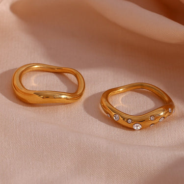 Gaze Wavy Ring | 18K Plated