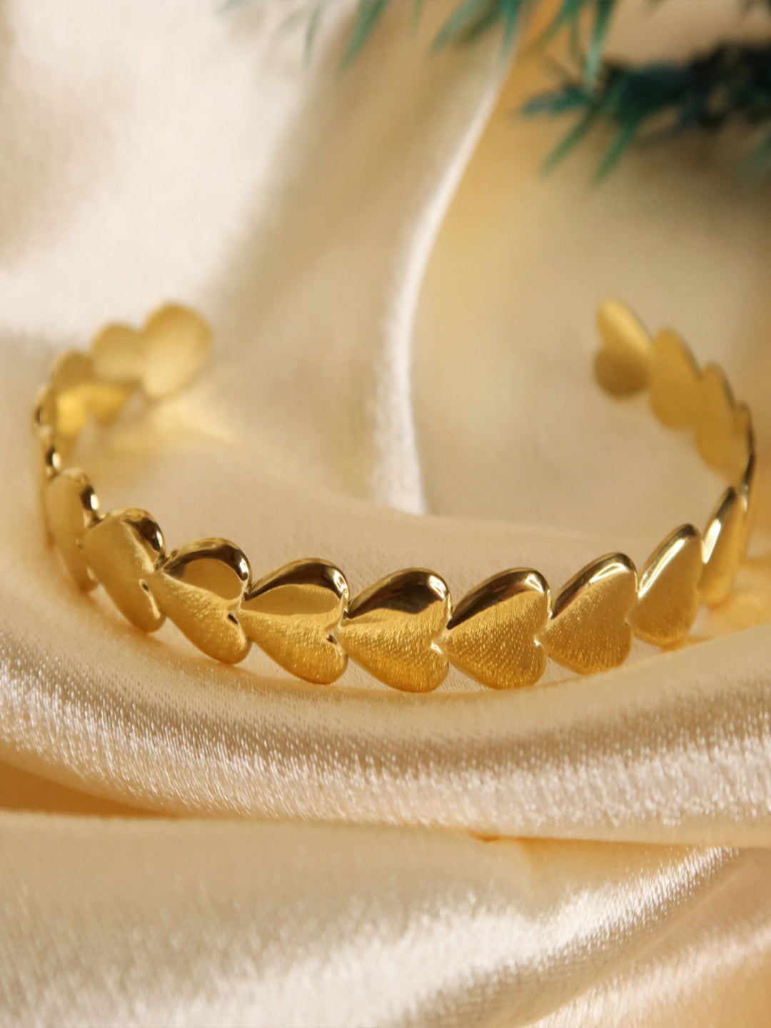 Layla Heart Cuff | 18K Plated