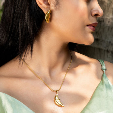 Croissant Pendant Set | 18K Plated