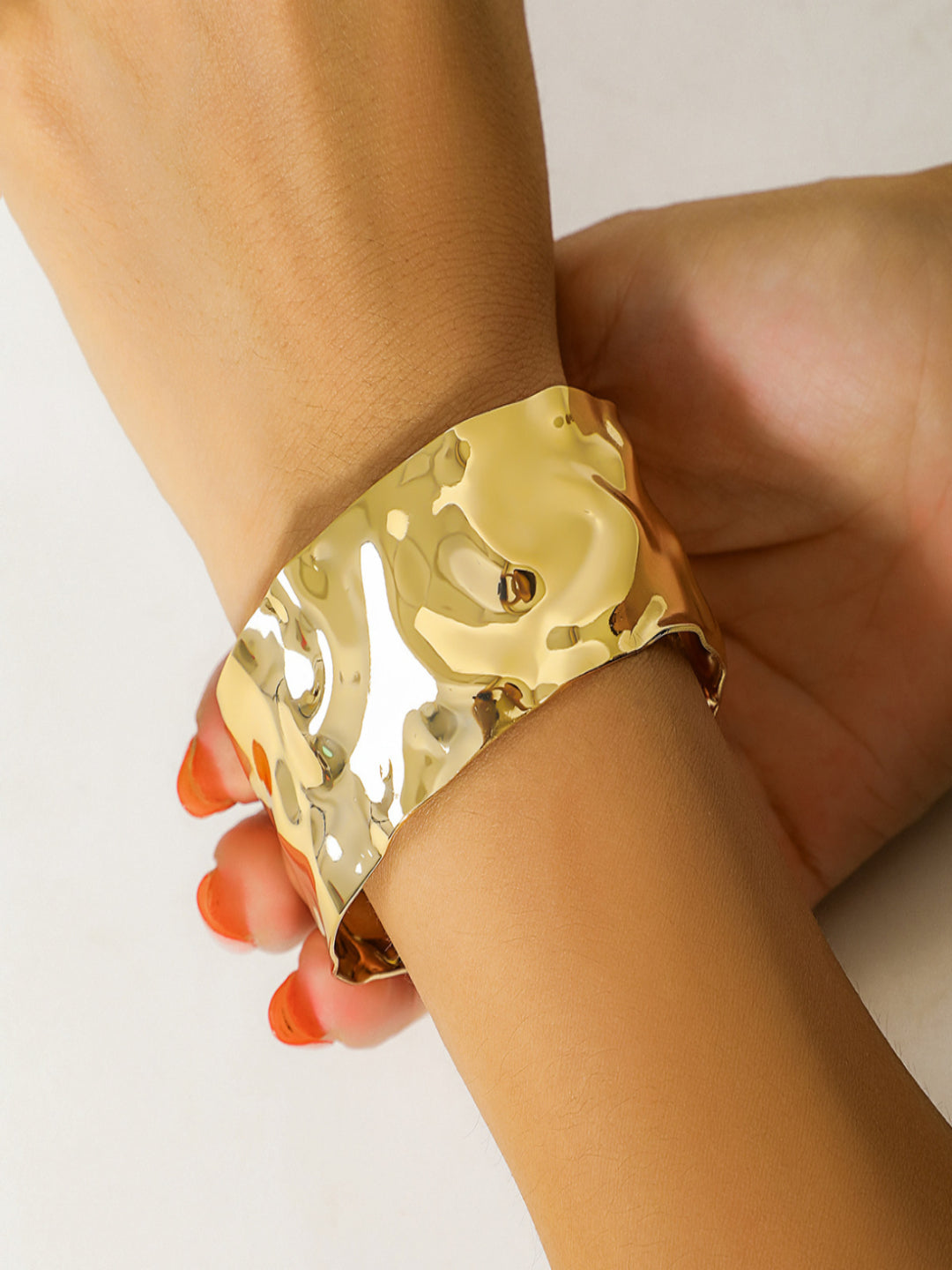 Diva Hammered Cuff | 18K Plated
