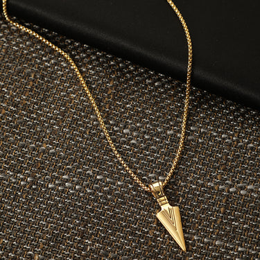Mens Wanderers Arrow Pendant