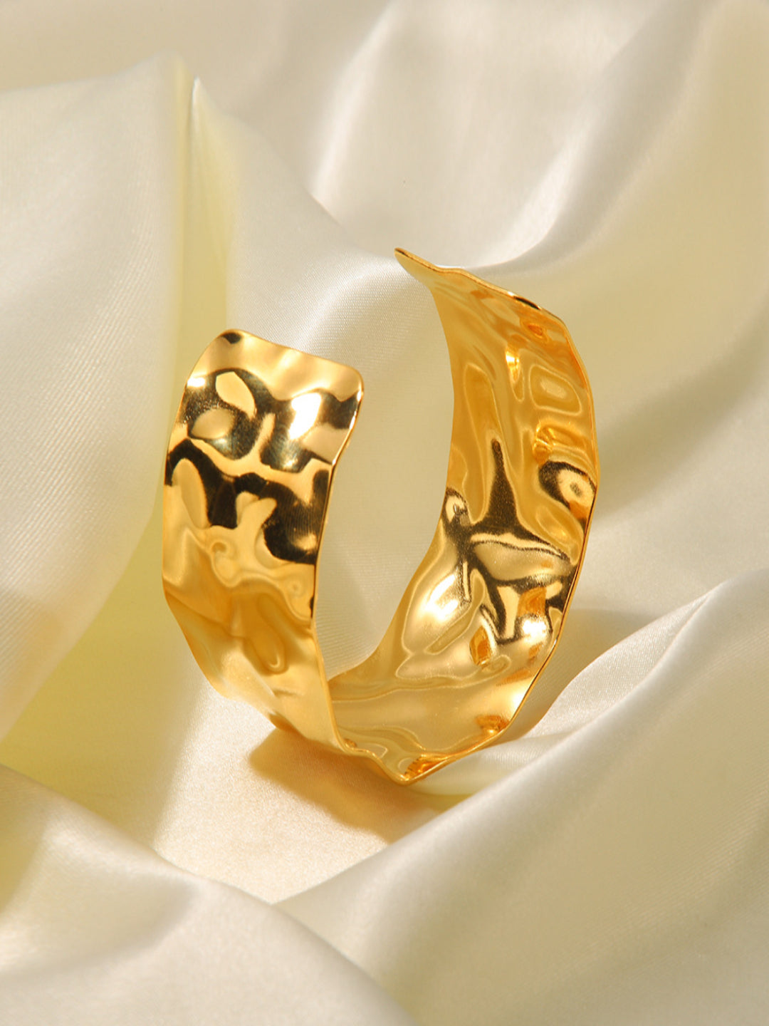 Diva Hammered Cuff | 18K Plated