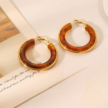 Trendy brown resin hoop earrings