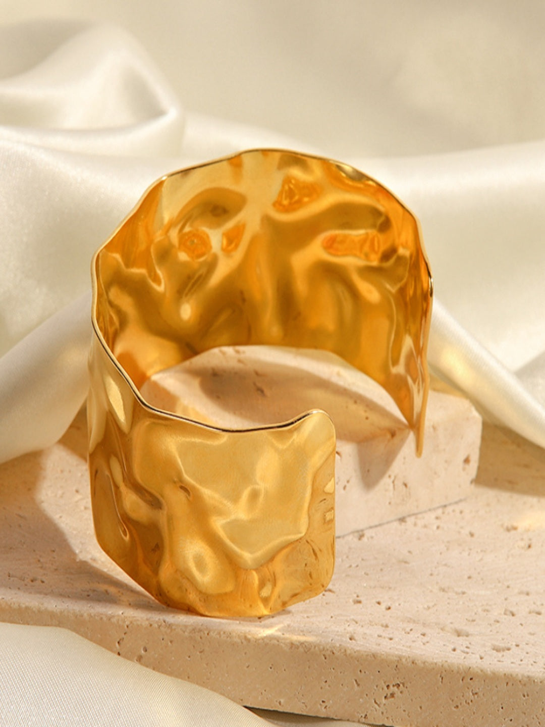 Diva Hammered Cuff | 18K Plated