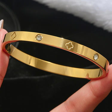 Clover Zircon Bangle | 18K Plated