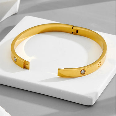 Clover Zircon Bangle | 18K Plated