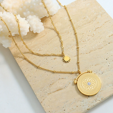 Carabi Compass Pendant Layered Necklace | 18K Plated